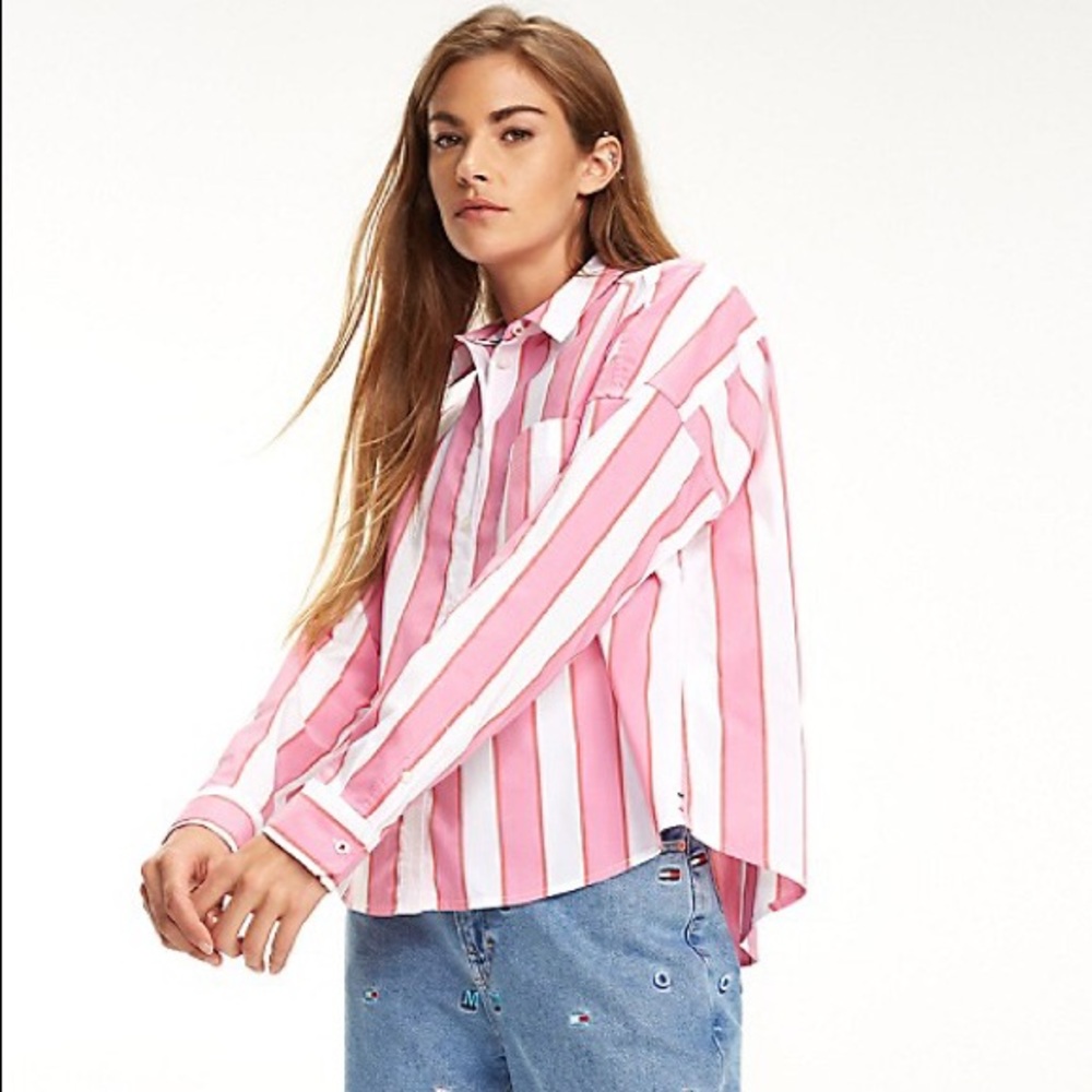 Tommy Jeans | 90s Style Cropped Button-down Shirt